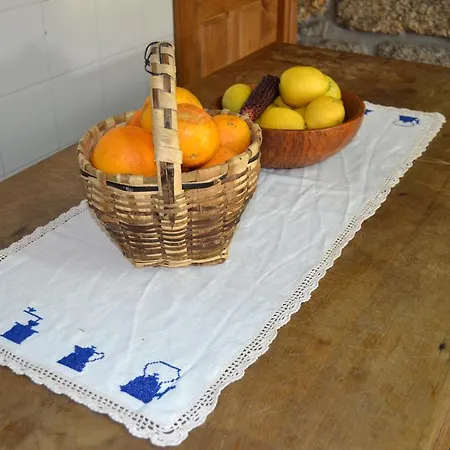 Casa Dos Tres Rapazes Casa de Campo