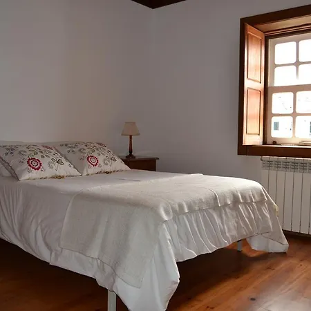 Casa Dos Tres Rapazes Casa de Campo *